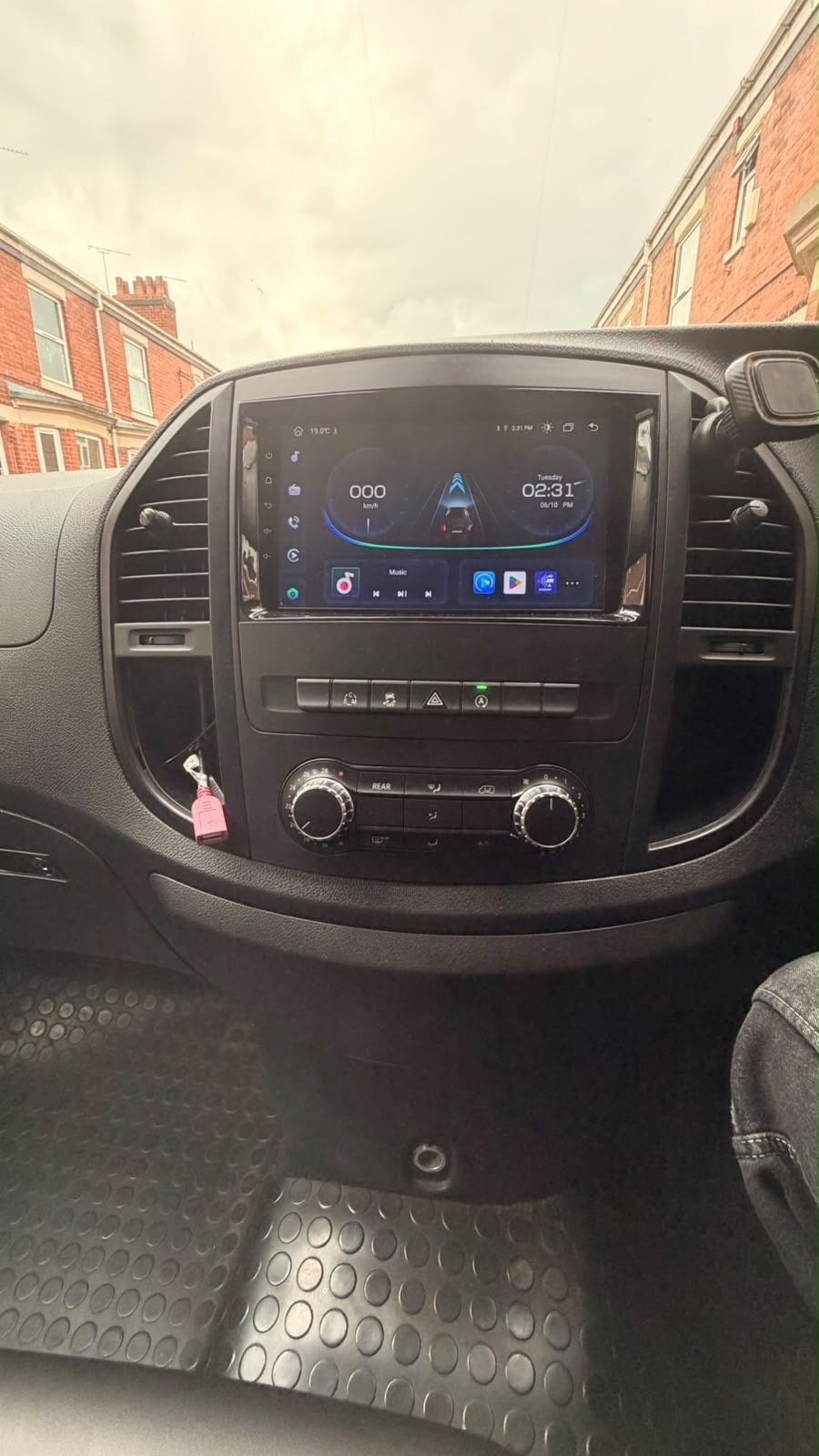 [ berth ]Mercedes Vito 114 BlueTEC Tourer SELECT XLWB