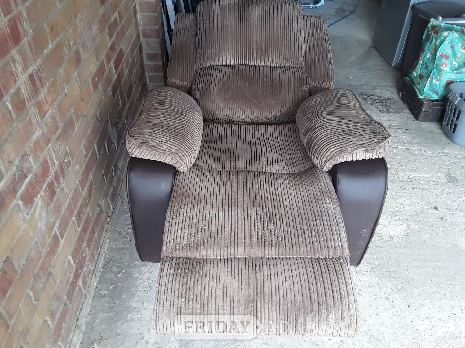 Reclining chair Electric in Bexhill-On-Sea