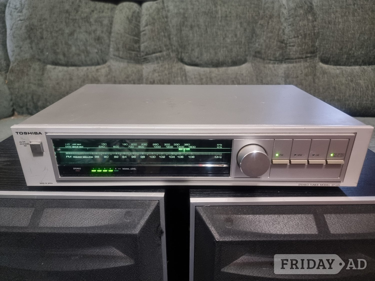 Vintage Retro Toshiba ST-U2L Stereo Tuner 1983 in Brighton