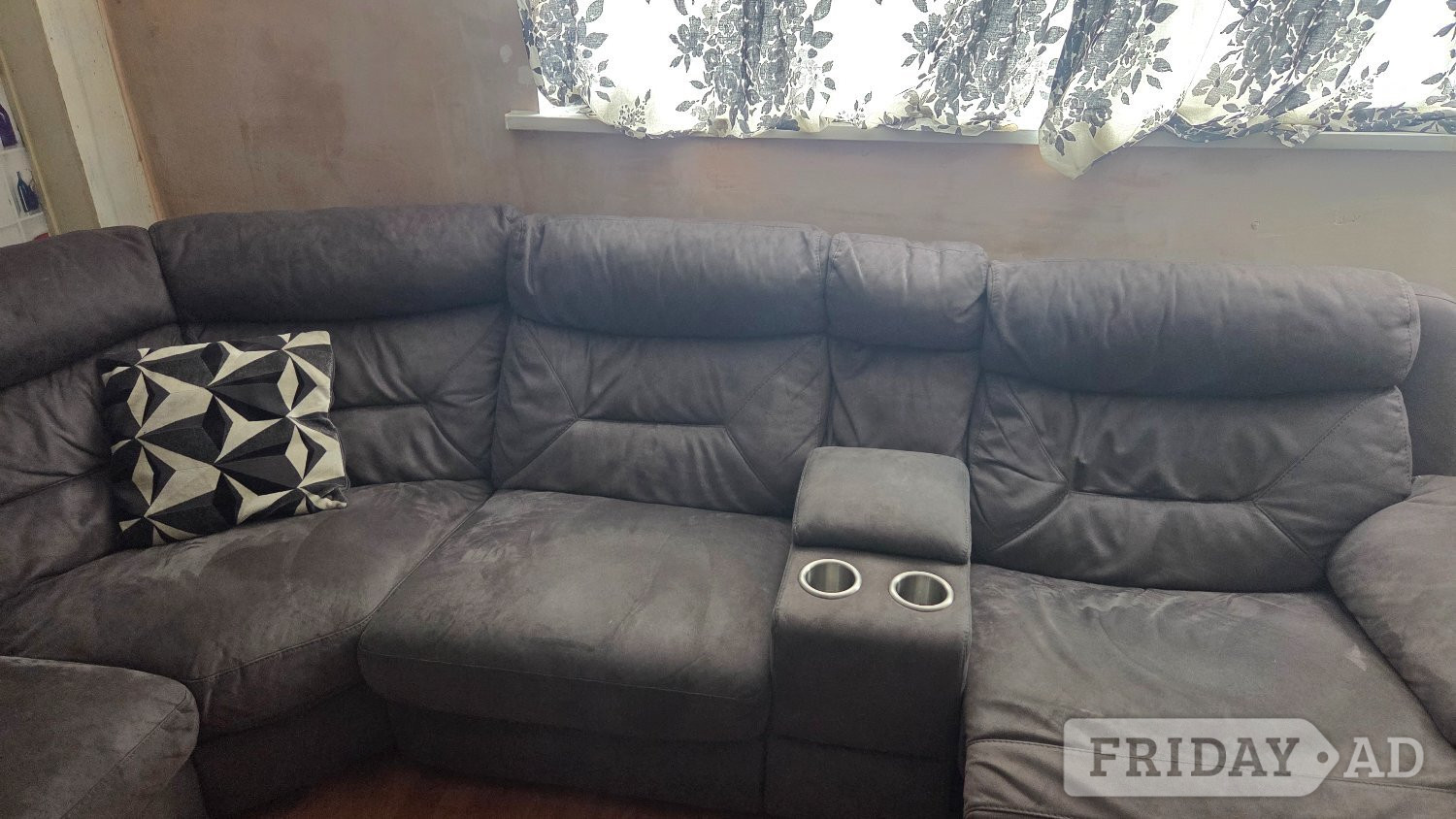Double recliner with USB ports