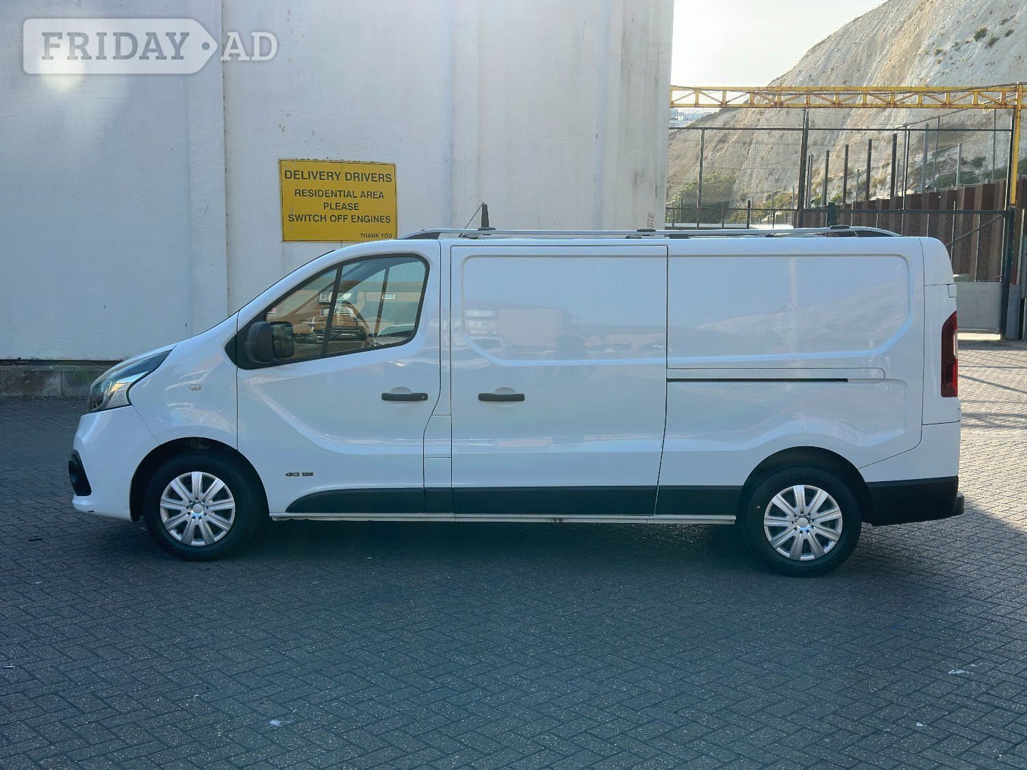 [ berth ]Renault Trafic