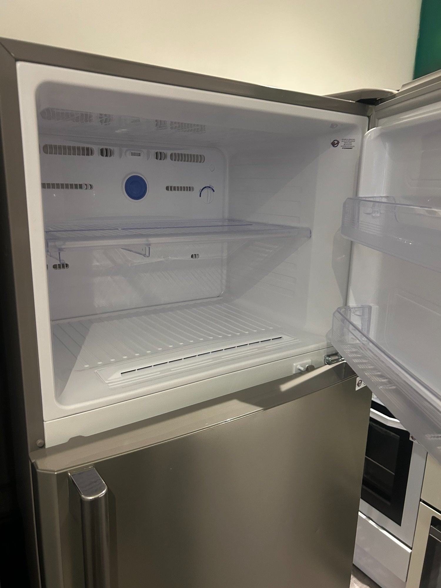 SAMSUNG 70/30 FRIDGE FREEZER