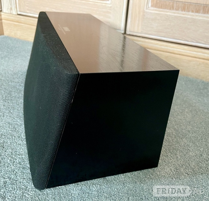 Center speaker by Yamaha - Tv, Audio & Cameras in Norwich