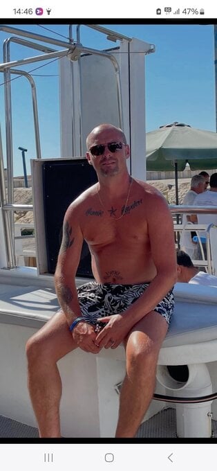 Male escort Mr Grey 