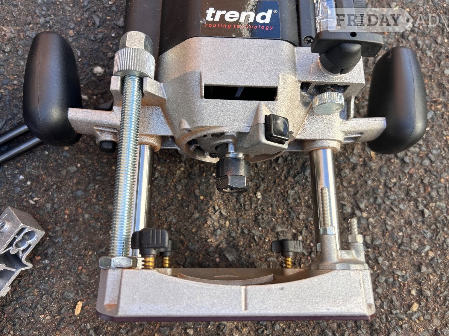 Trend router T10 - DIY