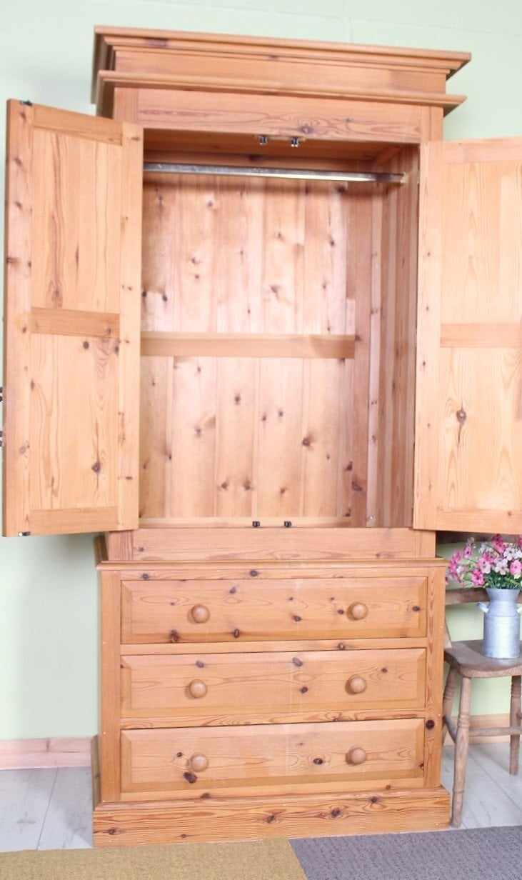 UK Delivery - Traditional Farmhouse Pine Wardrobe 3 Deep Drawers 