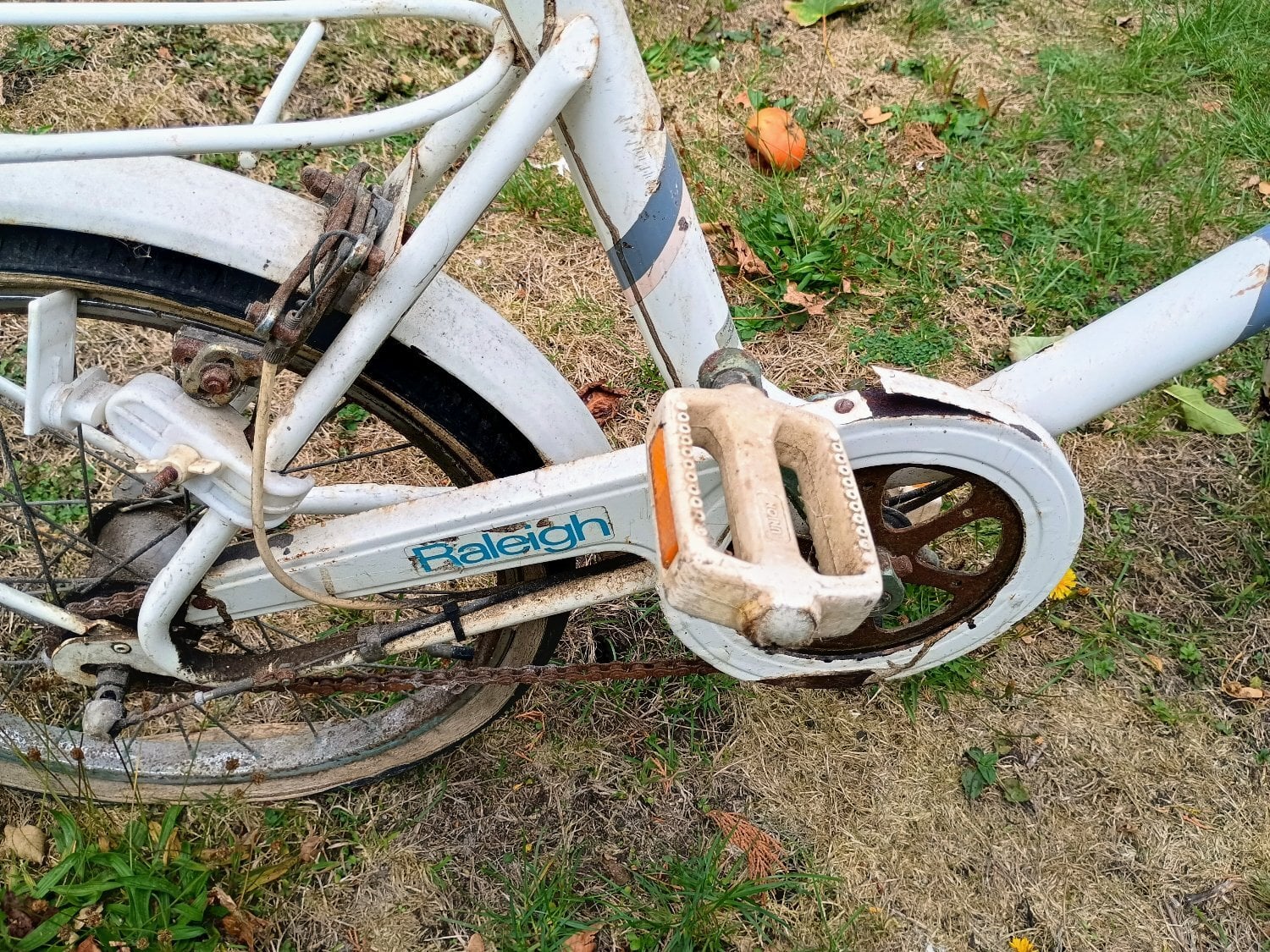 Polegate 1980's Vintage Raleigh Shopper for spares or restoration project