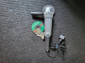 Ferrex angle grinder with extra disc