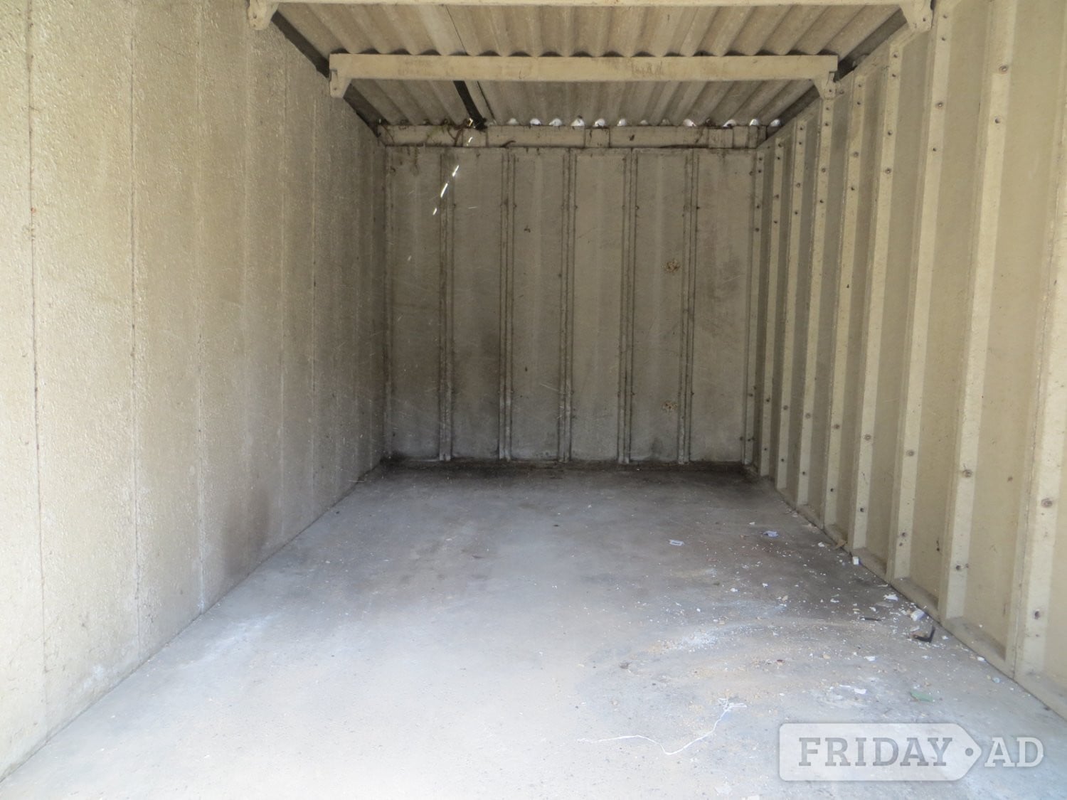 Enfield ​EN3 ~ Lock up Garage to let in Hertford Rd EN3 ~ 33% off Due DIY