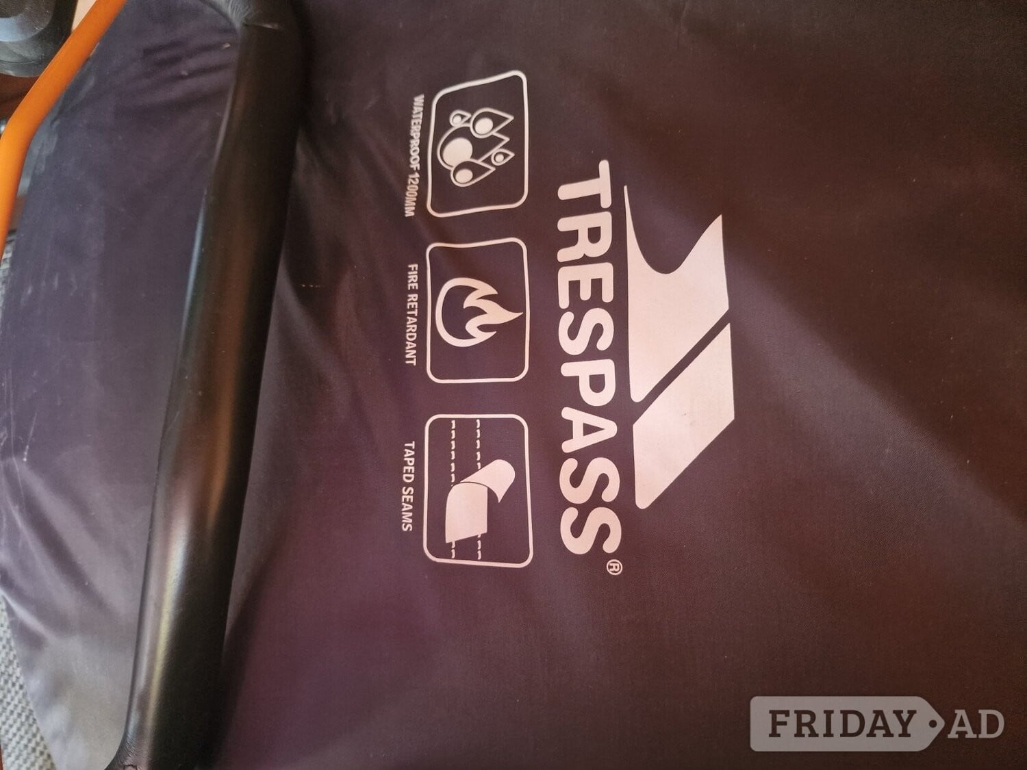 Trespass 2 person pop up tent. in Horsham