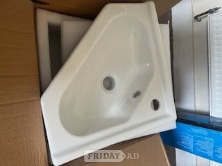 Corner bath sink, bedroom sink, spare room corner sink