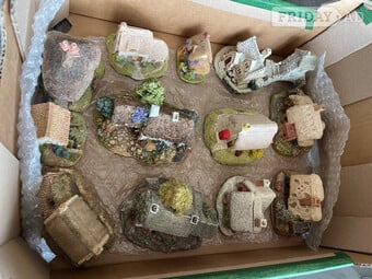 Various Lilliput Lane Cottages