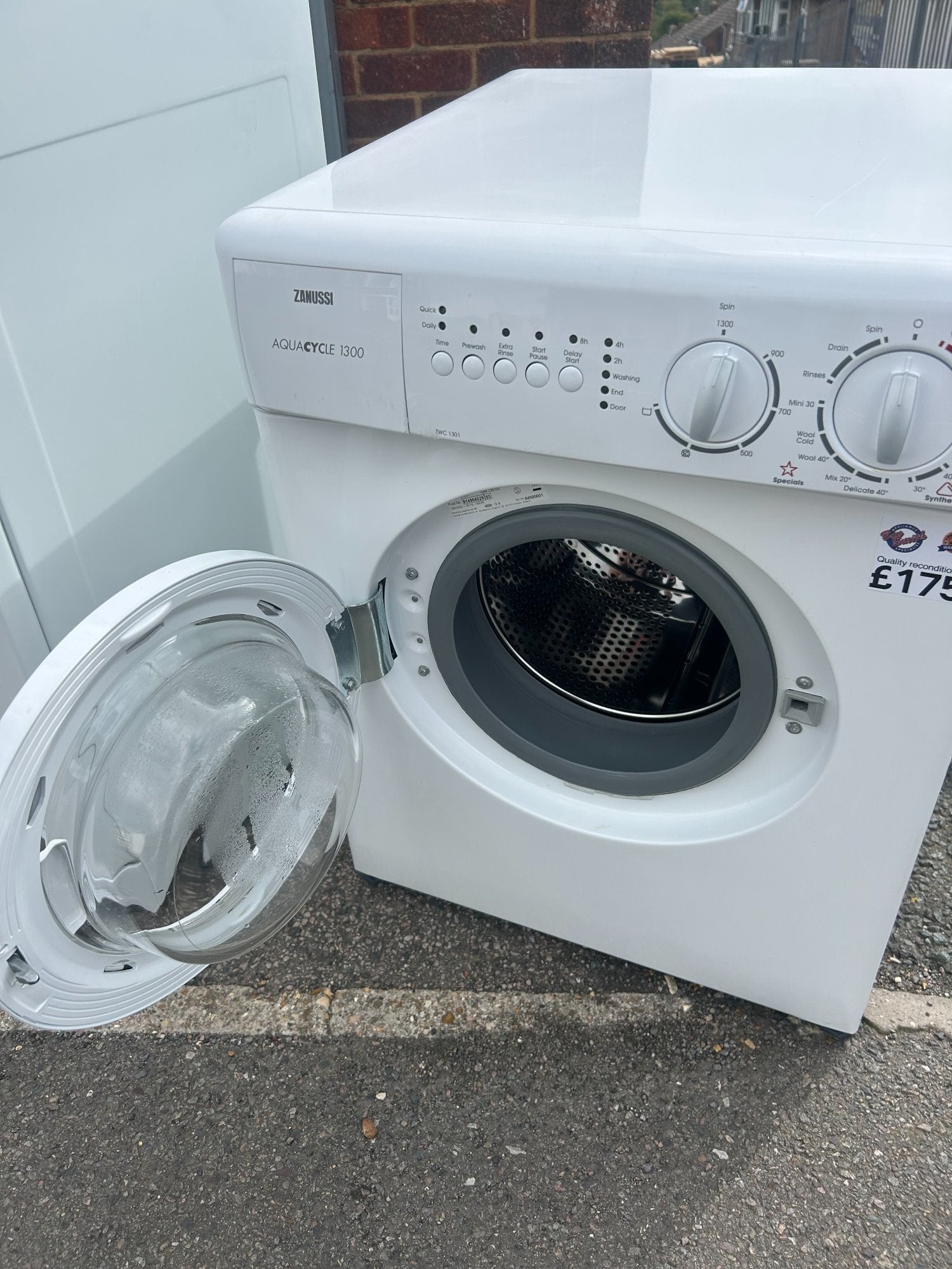 ZANNUSI AQUACYCLE 1300 3KG WASHING MACHINE