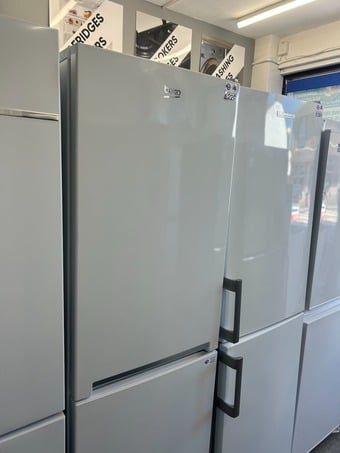 BEKO 50/50 FRIDGE FREEZER