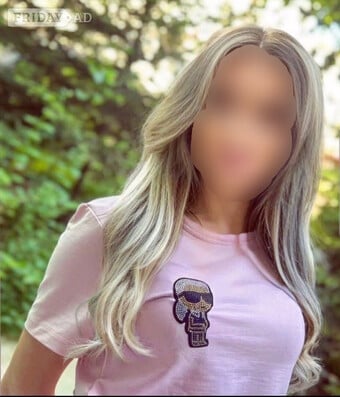 Book Claudia to fulfil some fantasies in Sussex tonight!