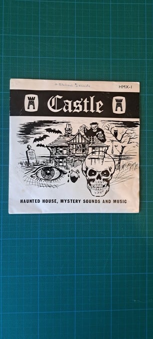 CASTLE HAUNTED HOUSE MYSTERY SOUNDS & MUSIC. 45 RPM VINYL RECORD