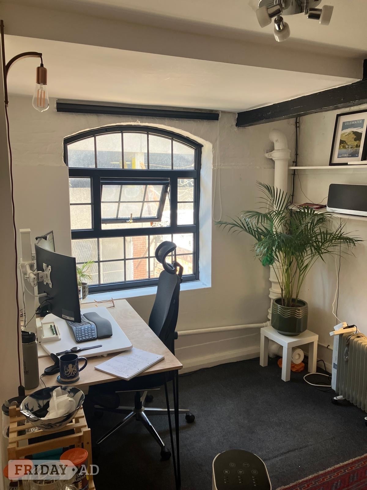 Stunning 2nd Floor office Jew Street - Suit 1-2 People
