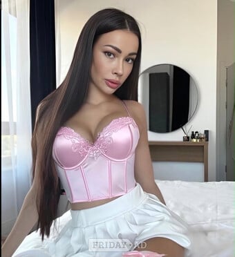 Mia !!! New in town xxx lovely girl xxx best time
