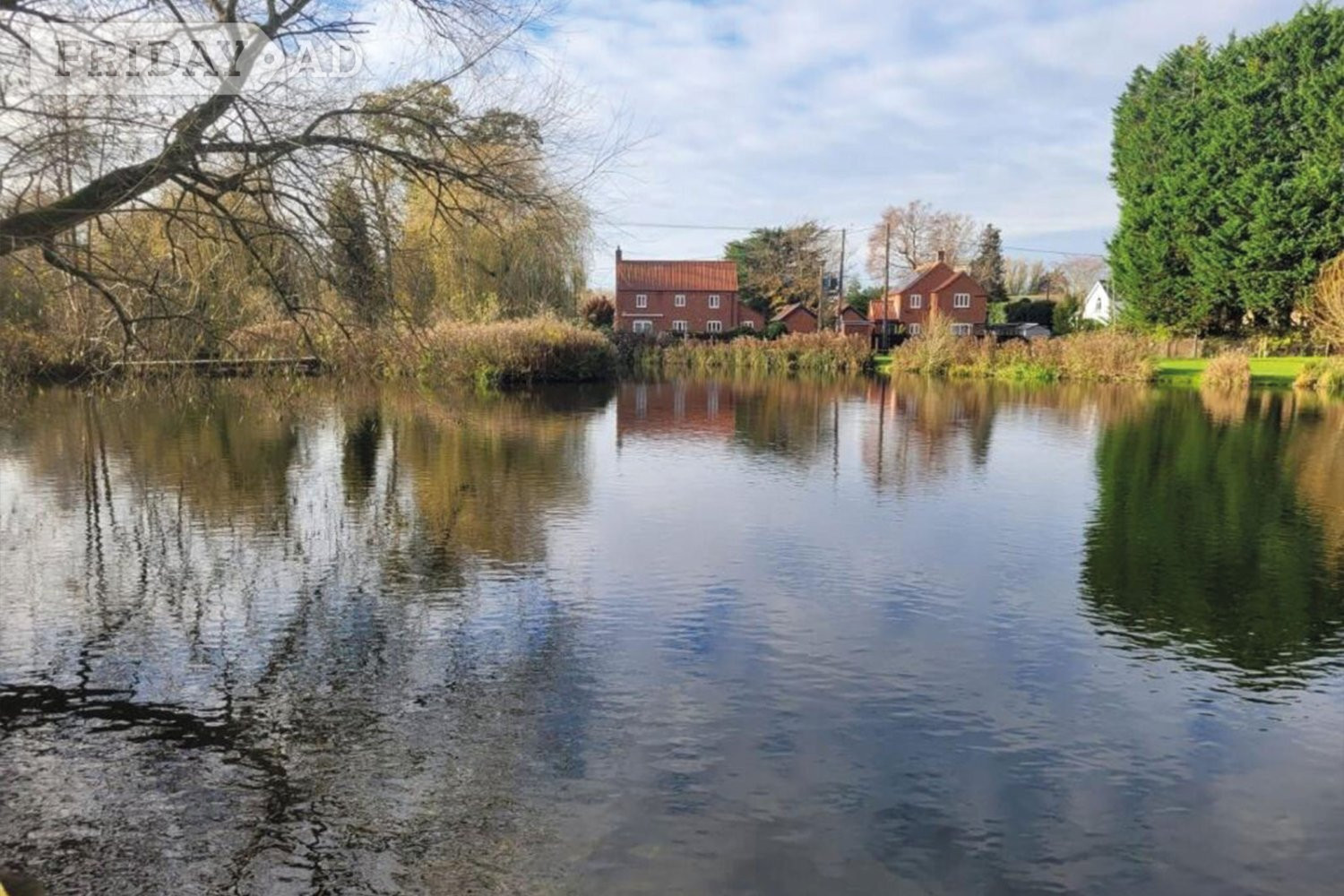 Lodge to rent at Narborough Fisheries in Norfolk in King's Lynn