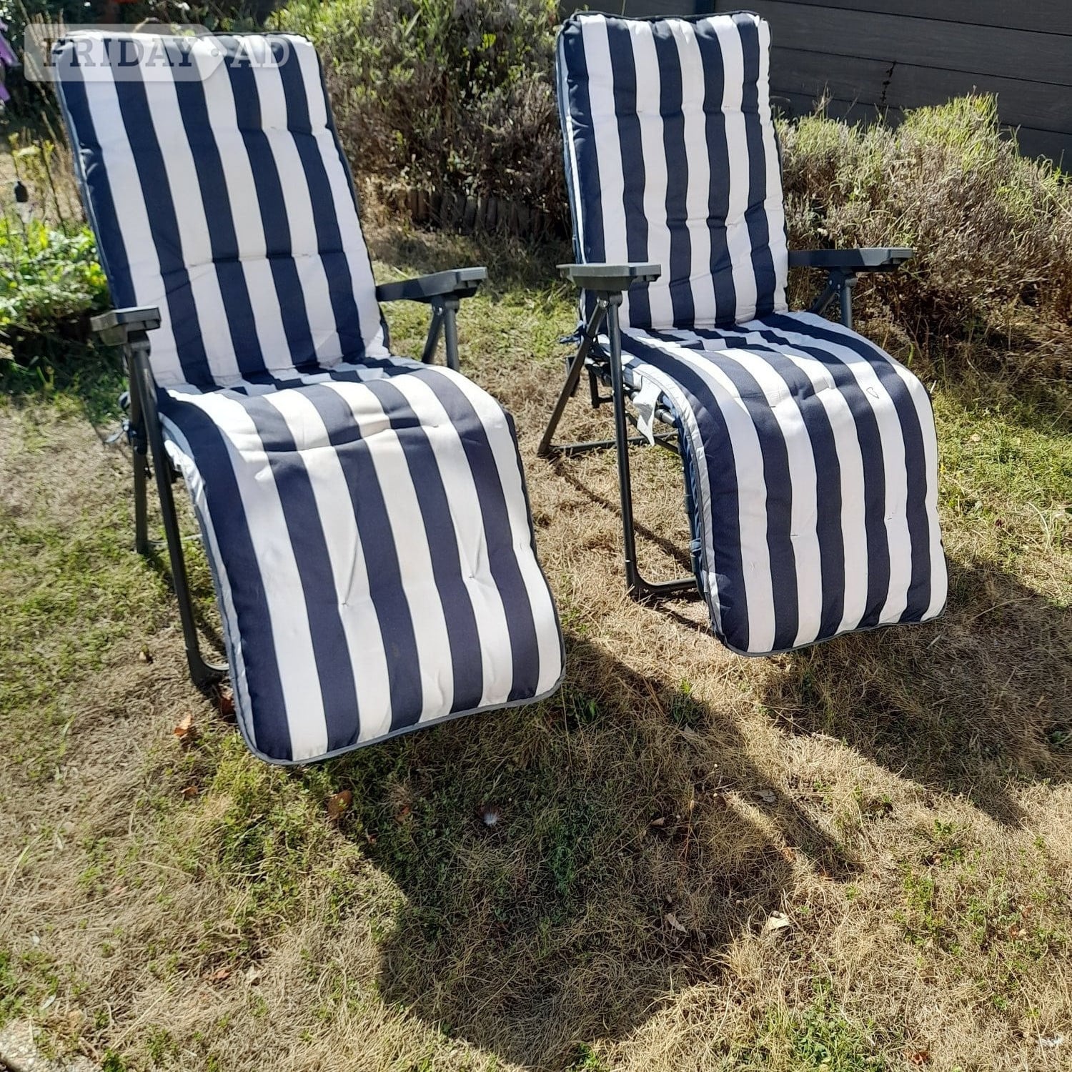 2x Reclining Garden Chairs