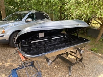 Volvo/Thule 600Litre Roofbox, Inc Roof  Rails and bike carrier