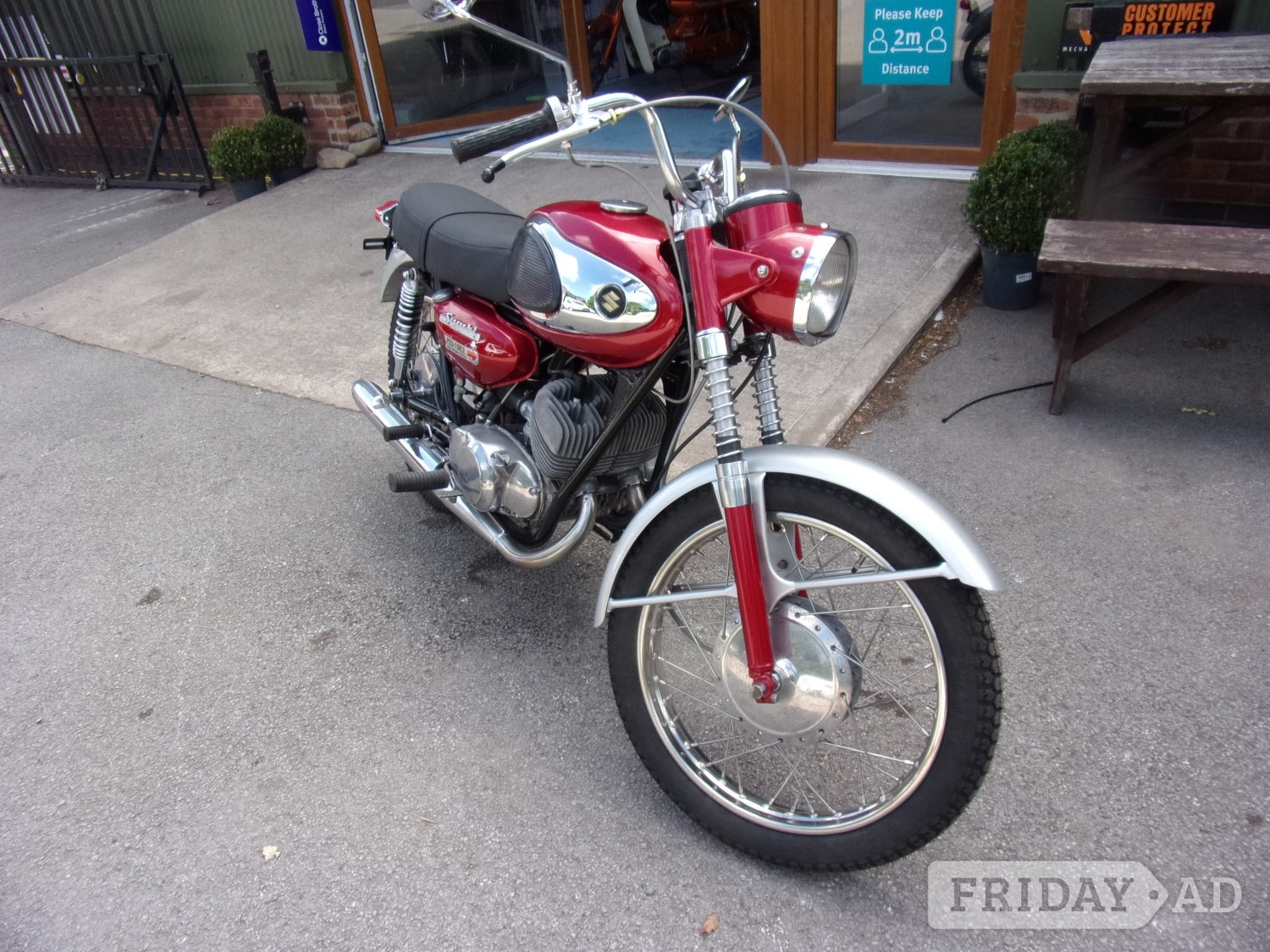 Suzuki T200 1968 in Rugeley