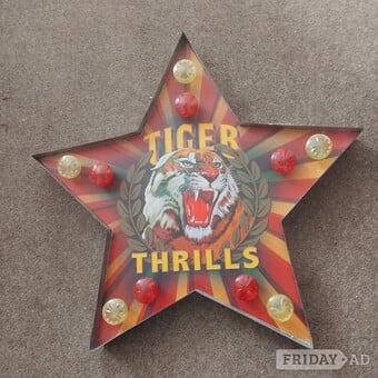  SIGN/LIGHTS  RUSTIC  VINTAGE INDUSTRIAL METAL  FOR INDOOR SHOWS 