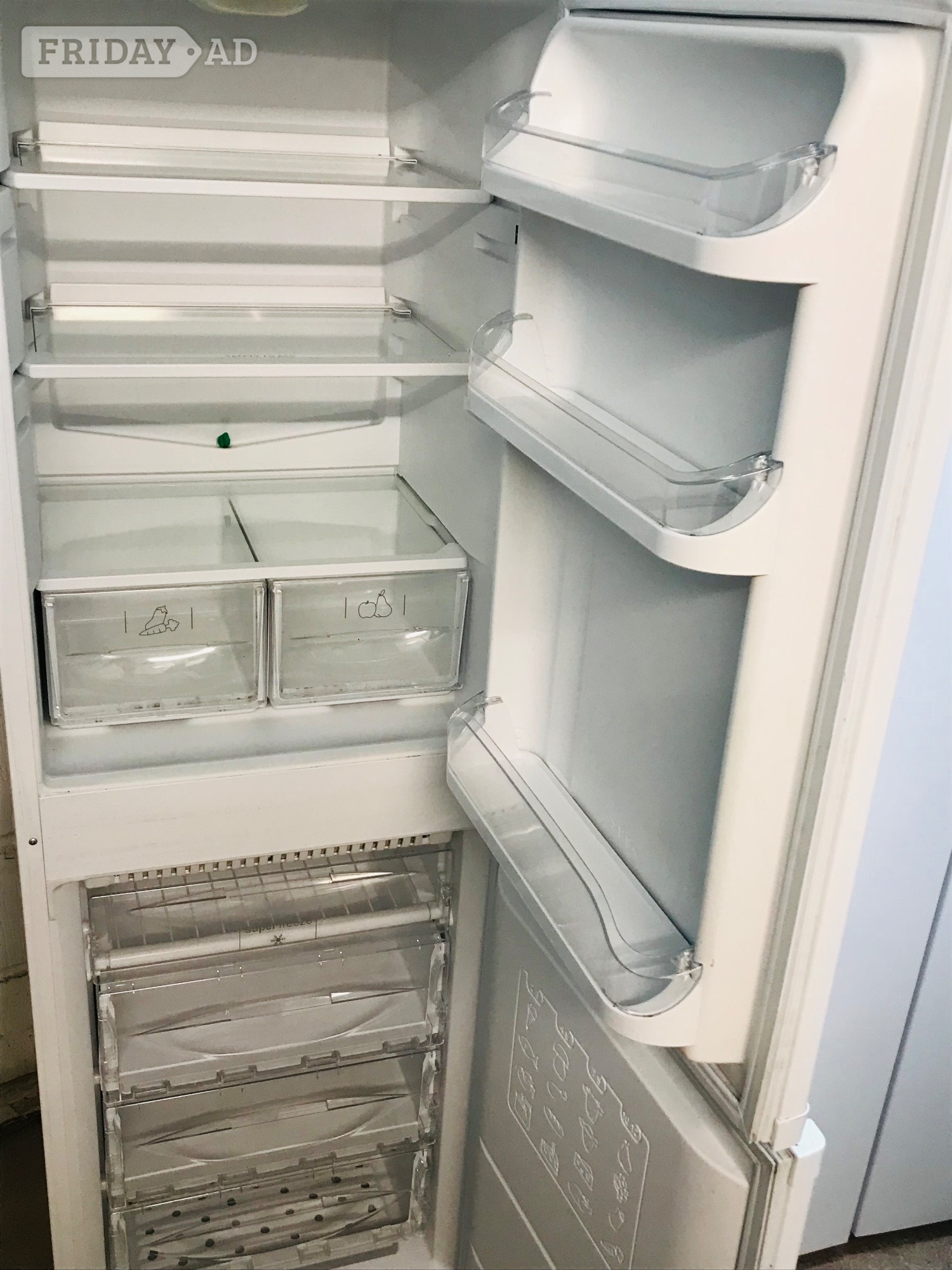 hotpoint frost free  fridge freezer 