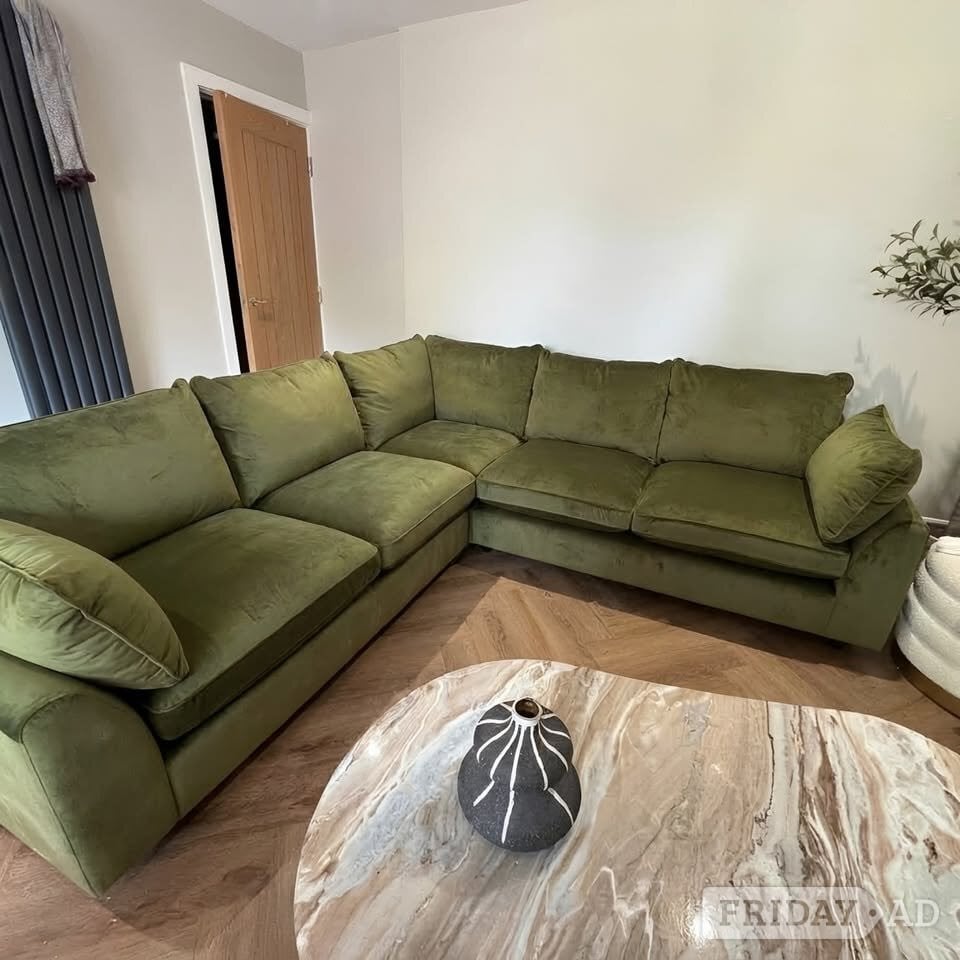 Olive Green 5 Seater 5x Seater Corner Sofa / Brand New 