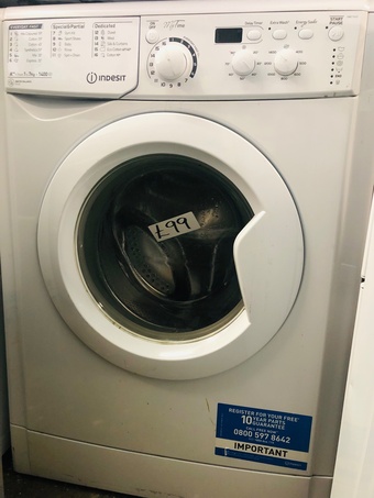 Indesit washing machine 7kg load with 1400 spin speed 