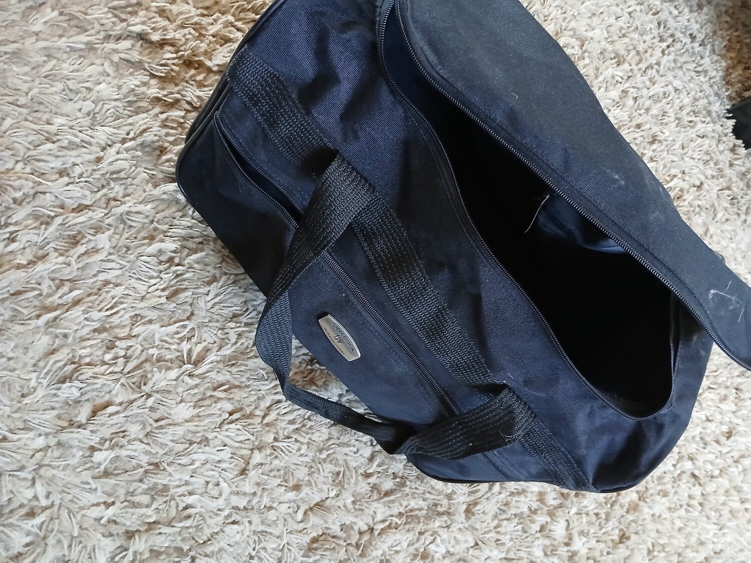 Mens safety wear joggers and black holdall Tunbridge wells  - Clothing, Footwear & Accessories
