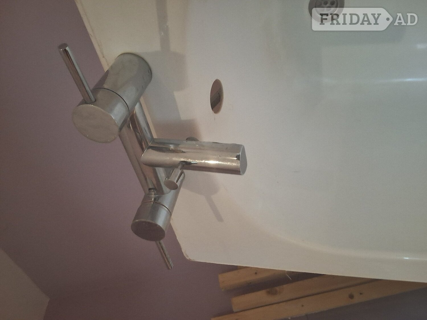 Kartell G Vit G4k Acrylic bath. Mixer tap, shower and waste