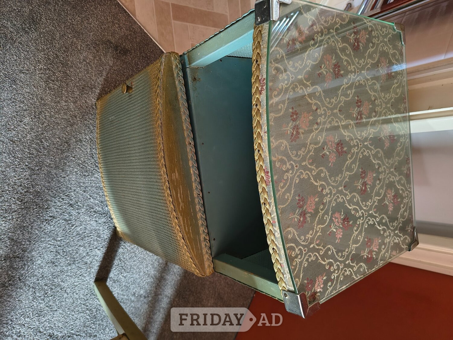 MUST BE SOLD 1960's Lloyd Loom/ Sirrom Style table and chair