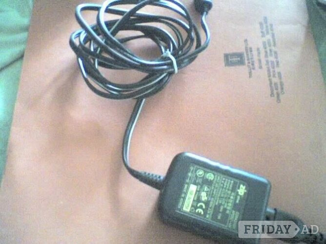 IOMEGA 250Mb ZIP External Parallel Drive , 1 x 250Mb Disk , PSU - USED