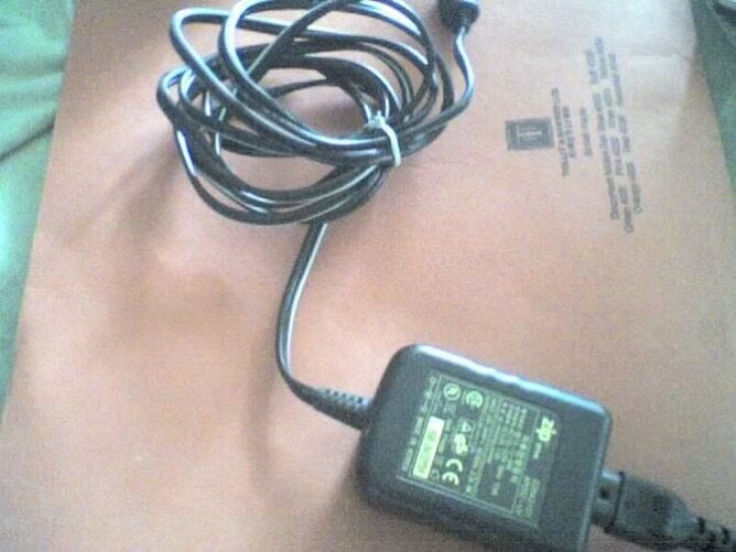 IOMEGA 250Mb ZIP External Parallel Drive , 1 x 250Mb Disk , PSU - USED