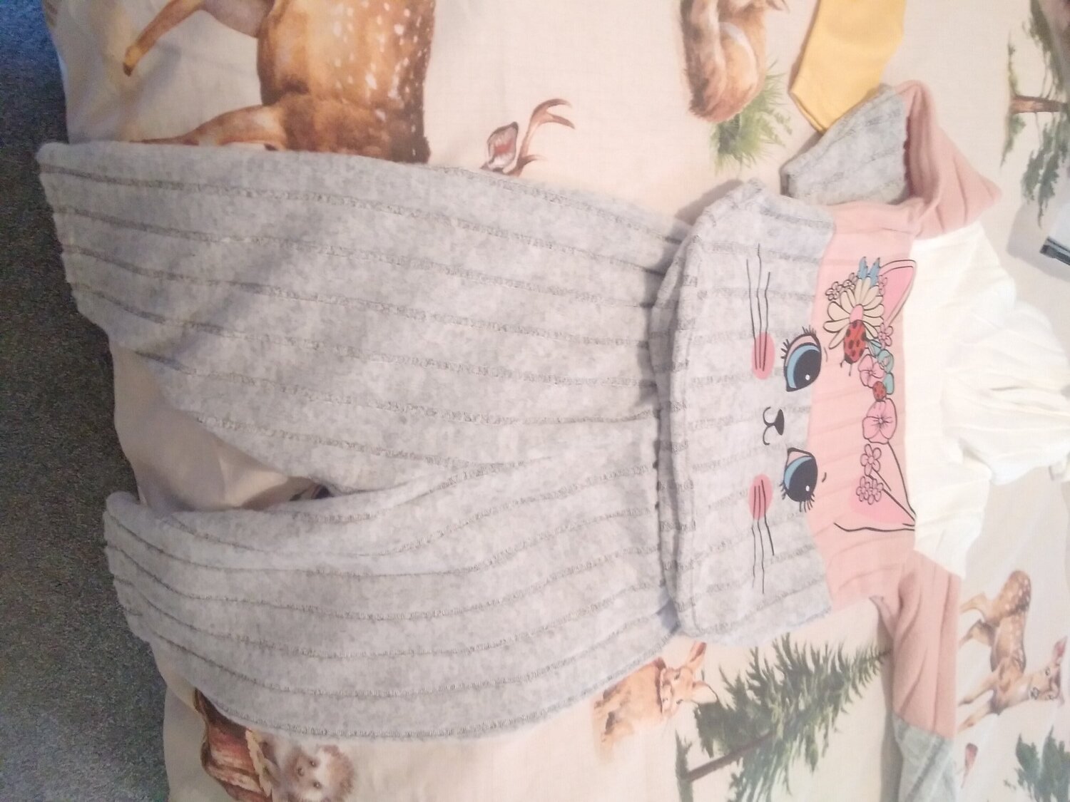 Grey and pink  cat top  with grey leggings 9 to 12 months