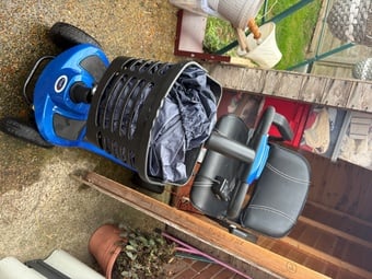 Aguna Comfort Scooter BLUE