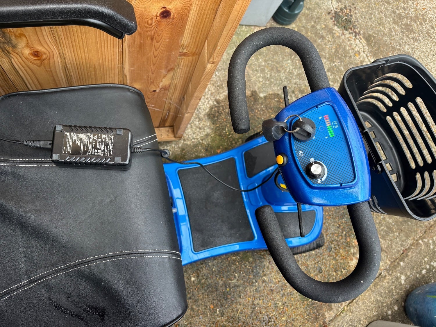Aguna Comfort Scooter BLUE - Motorbikes, Scooters & Quads