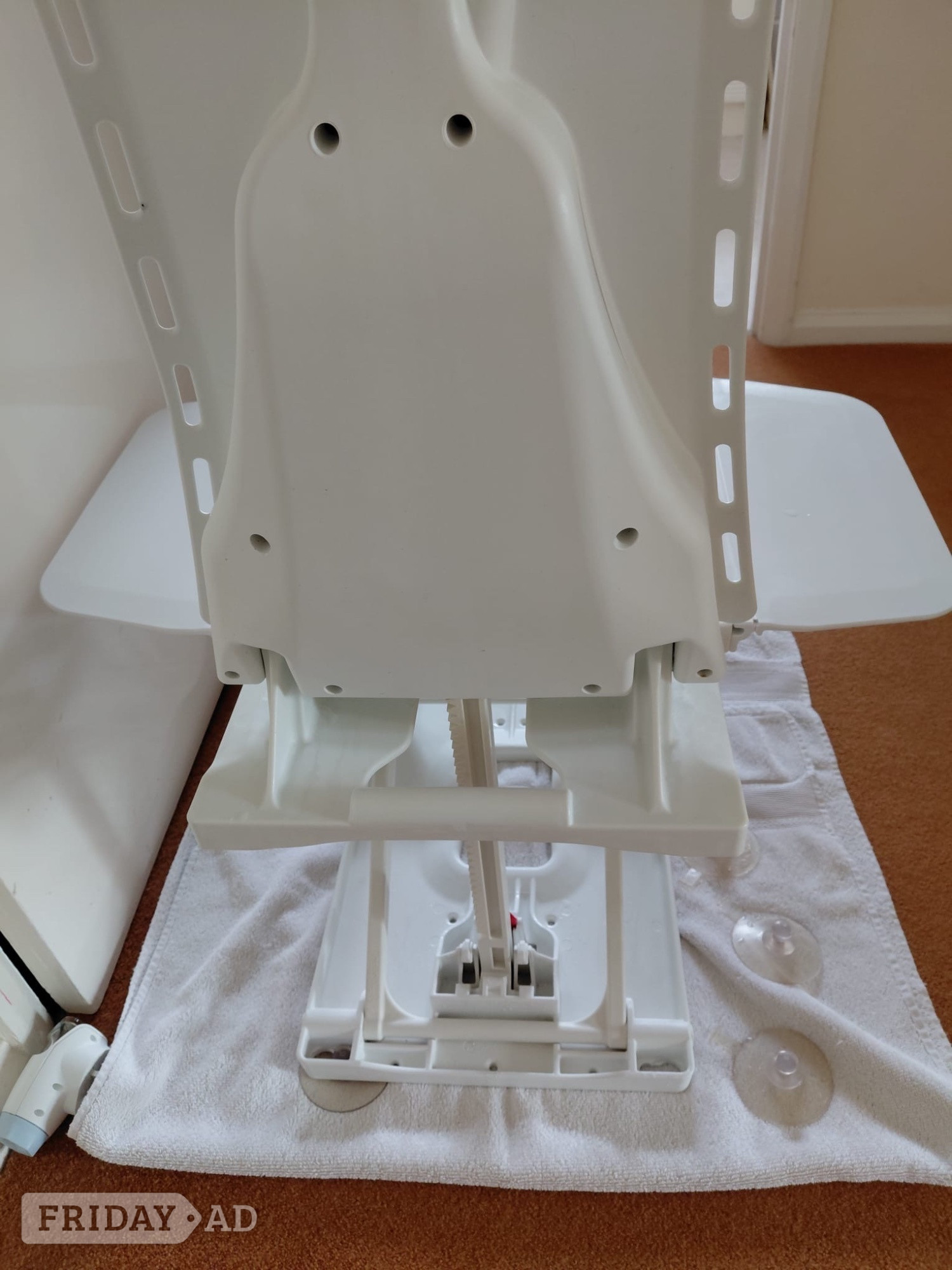 Remote controlled bath seat - Mobility