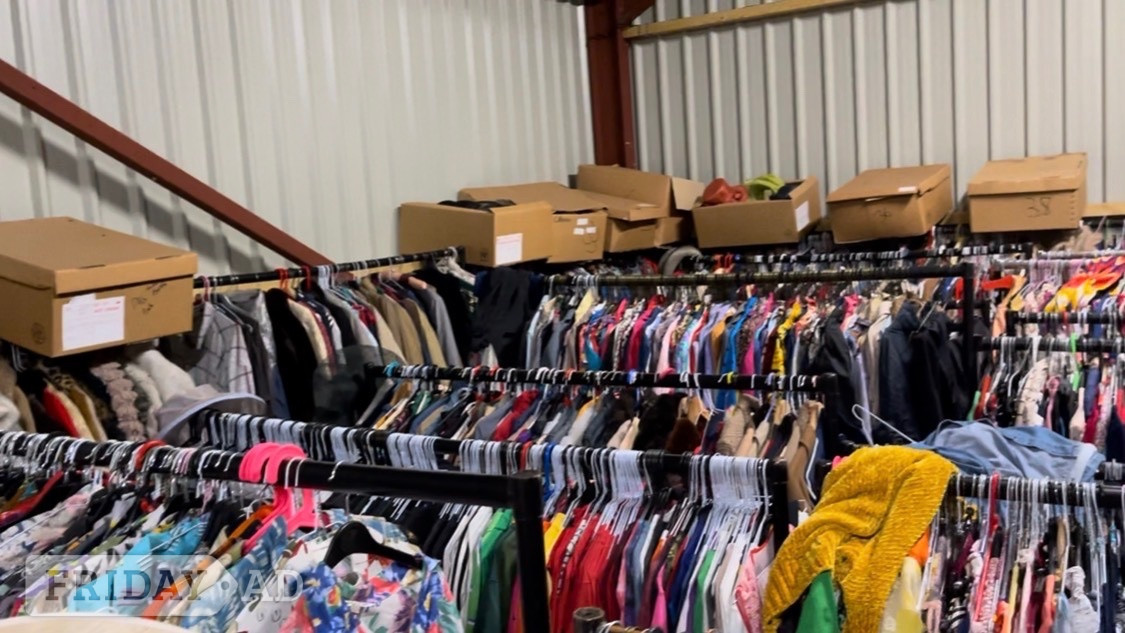 Fareham 100 tonnes vintage and preloved clothing and accessories 