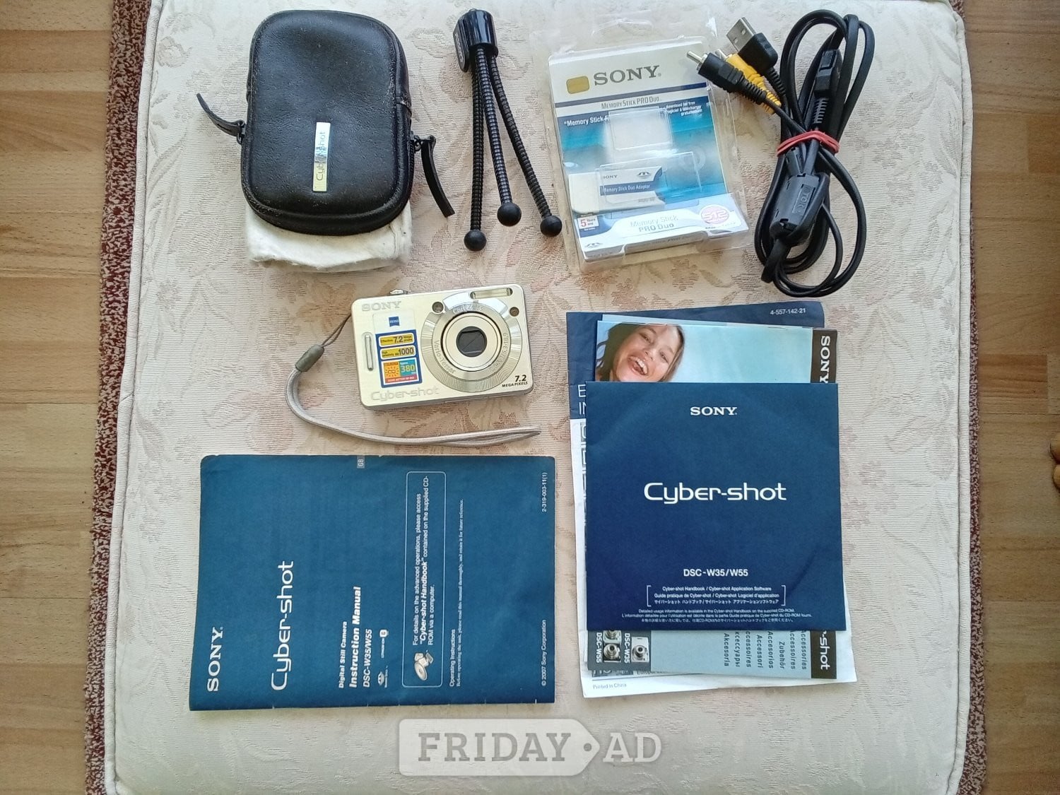 Sony Cyber-shot DSC W55 camera, exc.cond. with all accessories.
