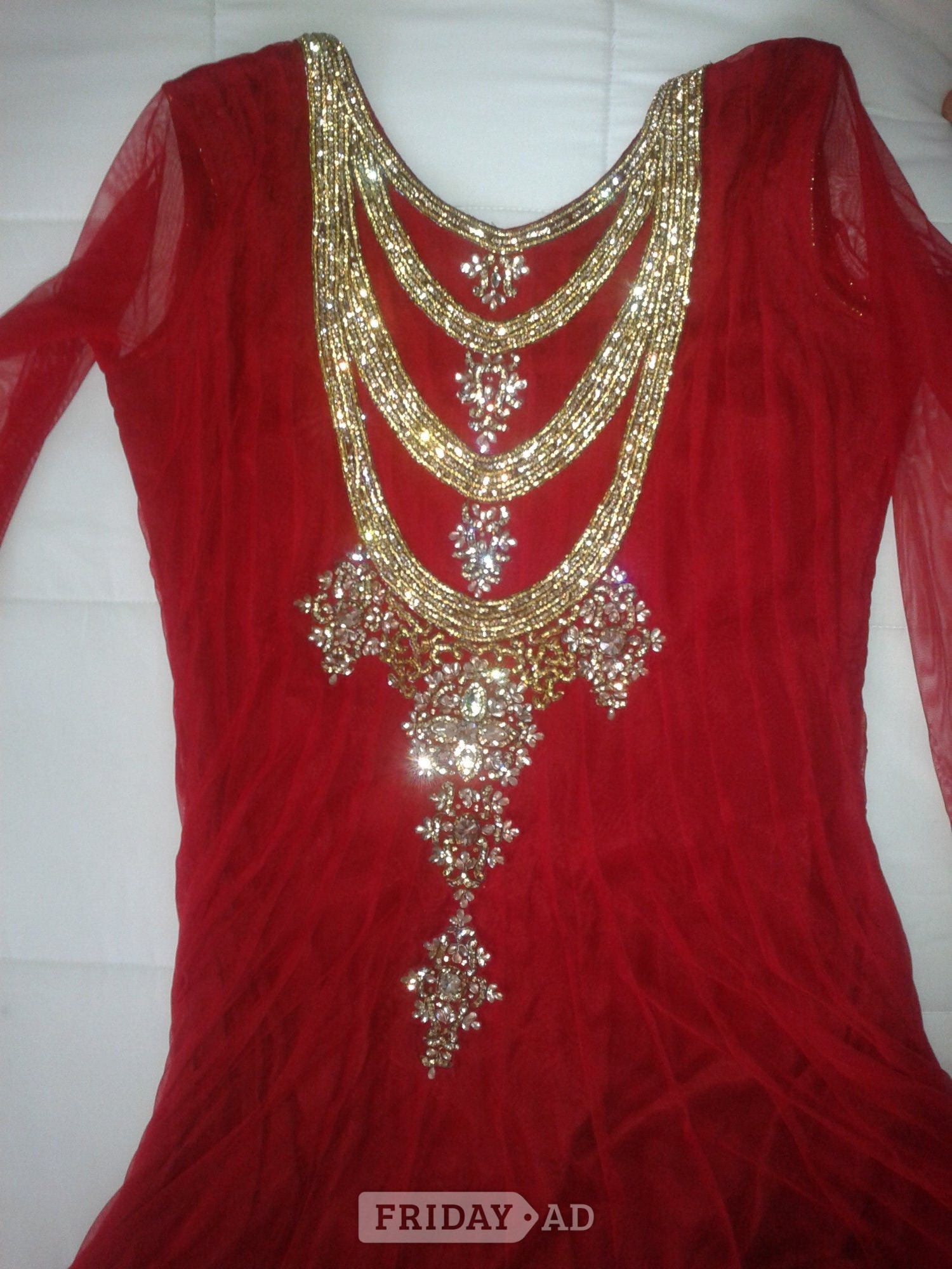 Peterborough Regal Red & Gold Wedding Masterpiece – Size Medium inc. FREE VEIL