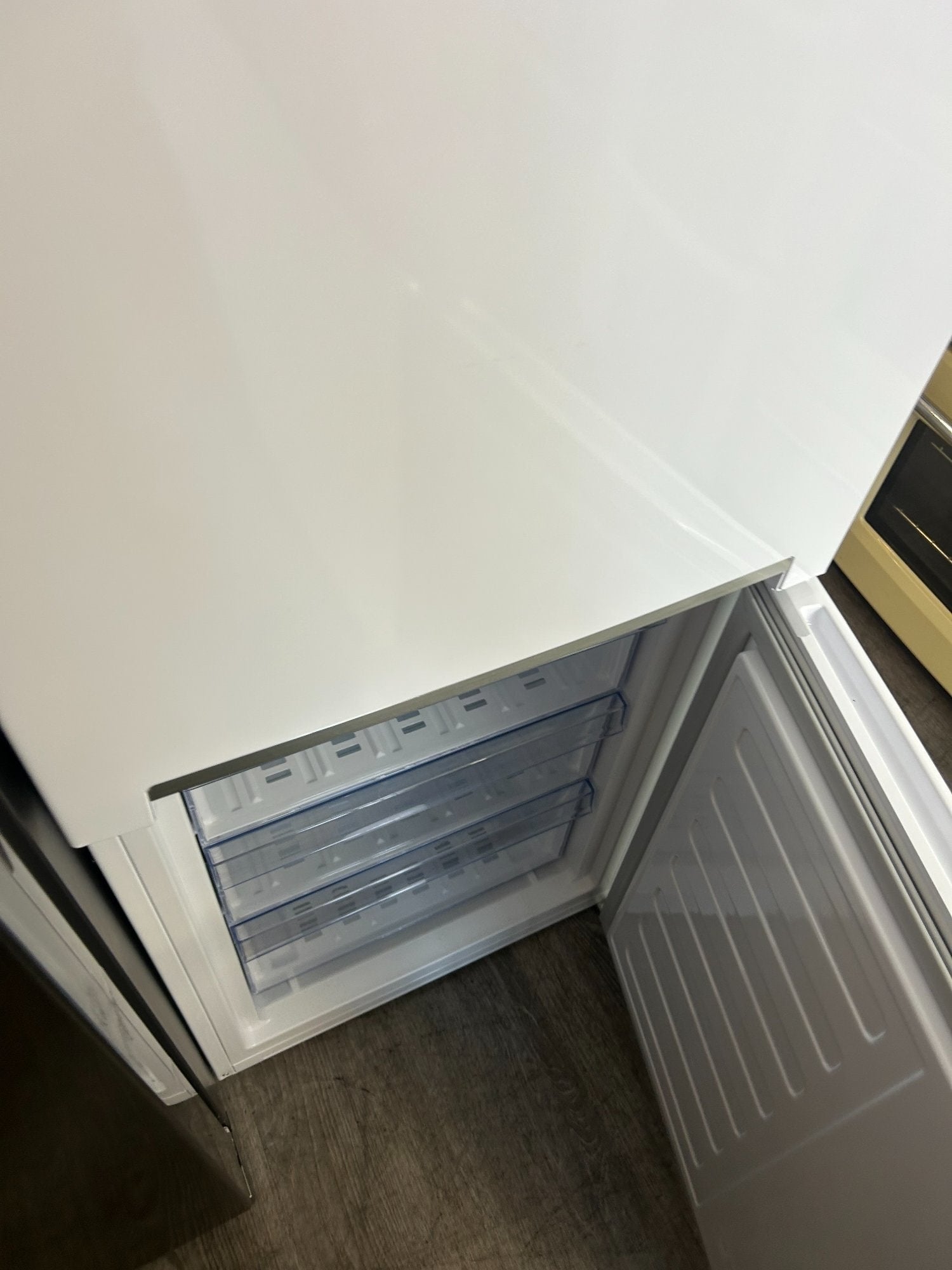 St. Leonards-On-Sea BEKO 50/50 FRIDGE FREEZER