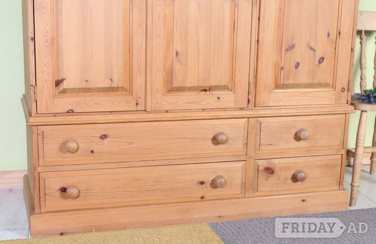 Hailsham UK Delivery - Large Triple Pine Farmhouse Wardrobe 