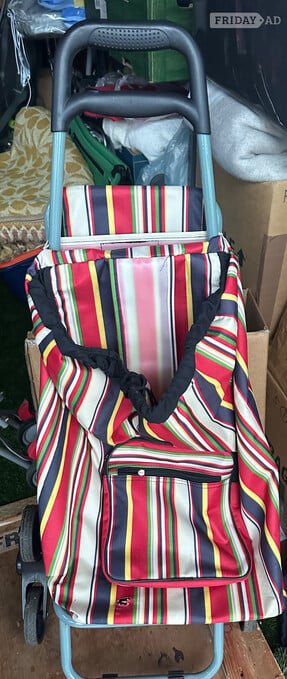 2-wheel shopping trolley with seat