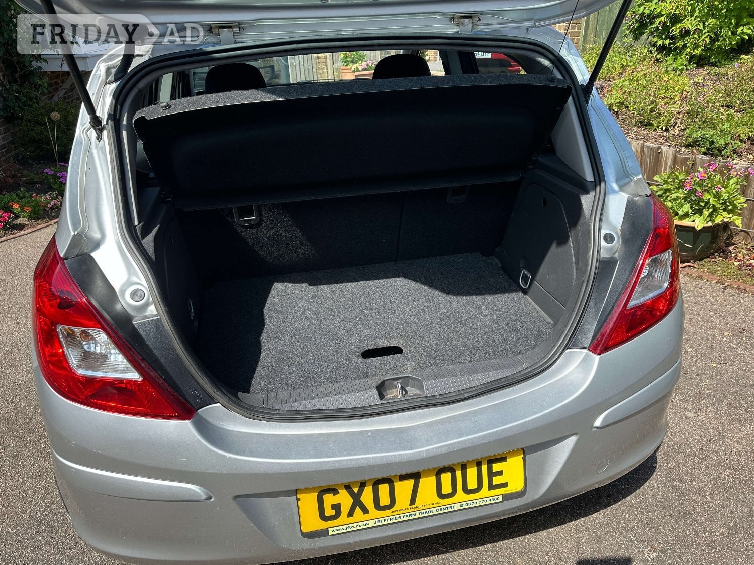 [ berth ]Vauxhall Corsa