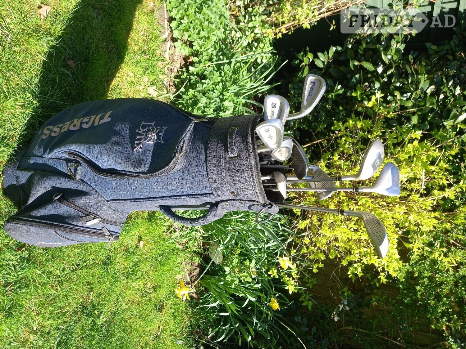 Bargain for someoneLYNX golf clubs and golf bag in Horsham