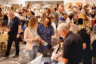 Lingfield Racecourse Antiques and Vintage Fair