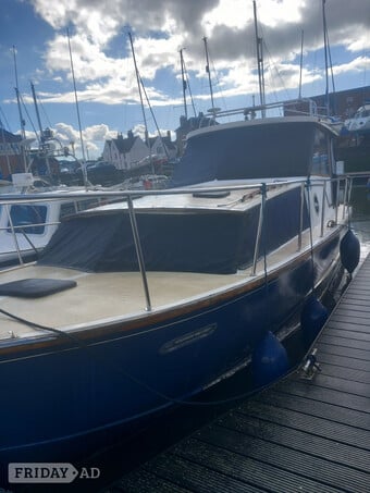 Cleopatra 900 motor cruiser 