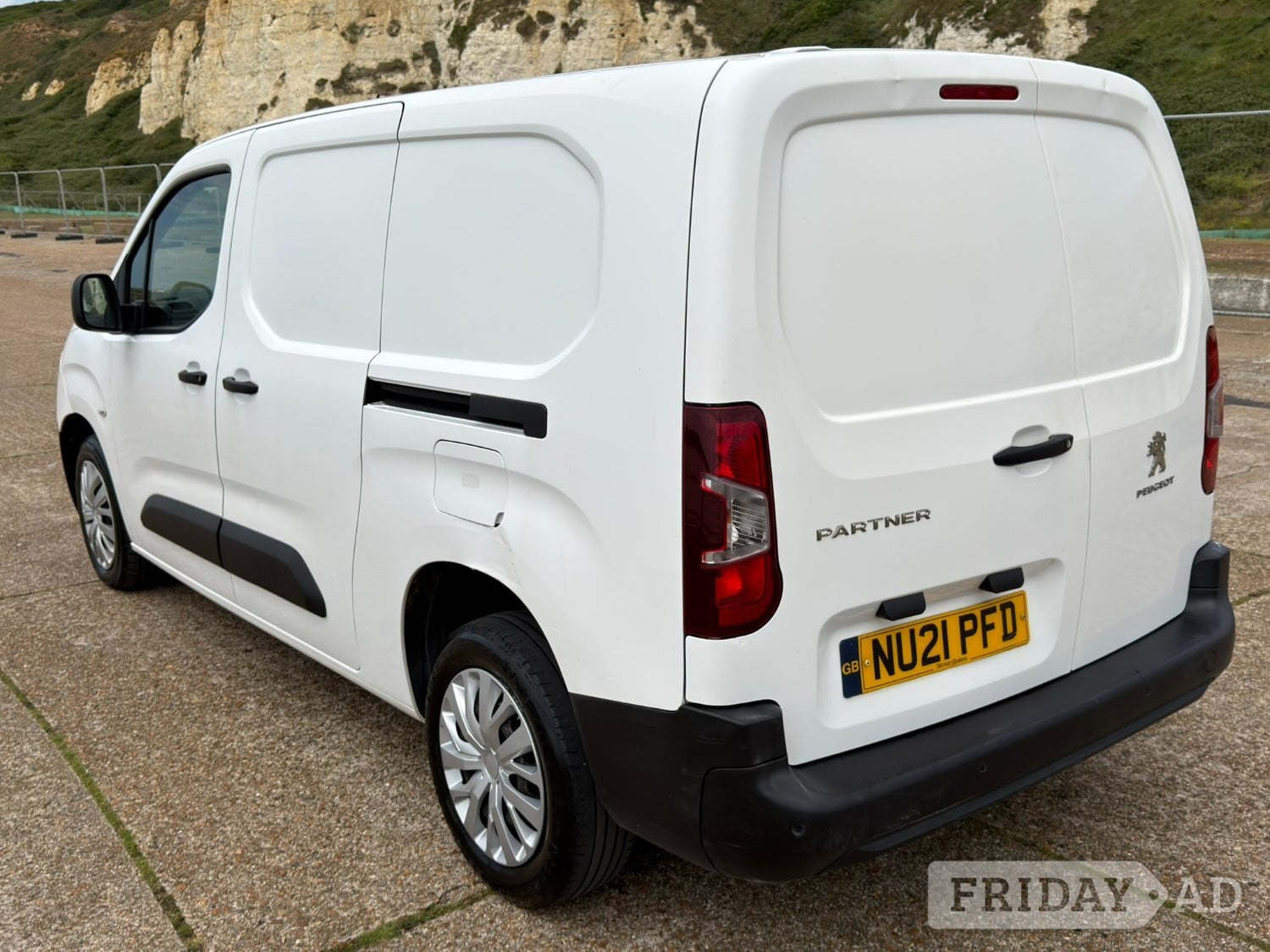 2021 Peugeot Partner Professional - New Year MOT - Long Wheelbase - Vans & Commercial Vehicles in Brighton